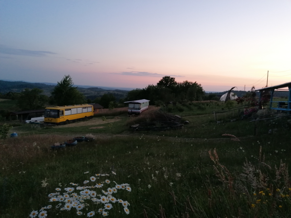 Camping Autobuze Rosia