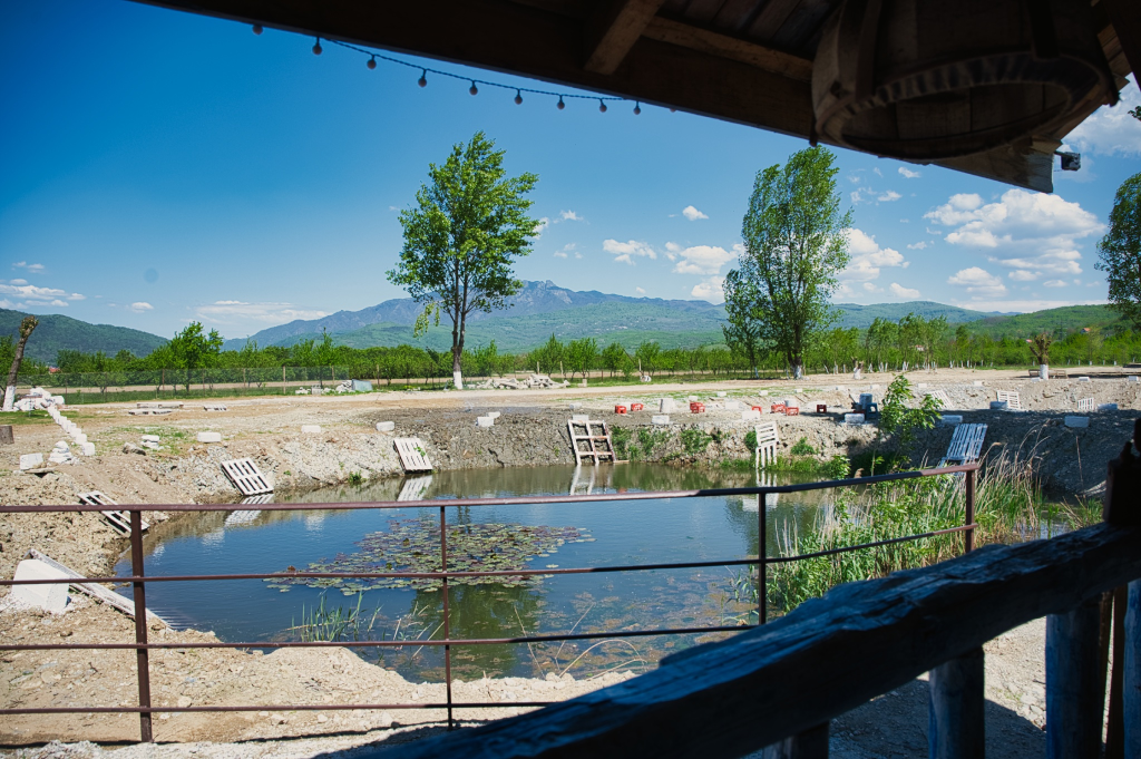 Camping Casuta dintre Ape Calimanesti