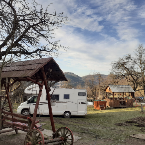 Traditional Camping Farm Retreat