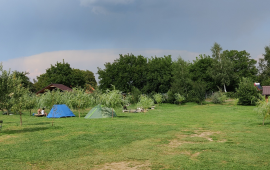 Retezat Retreat Camping